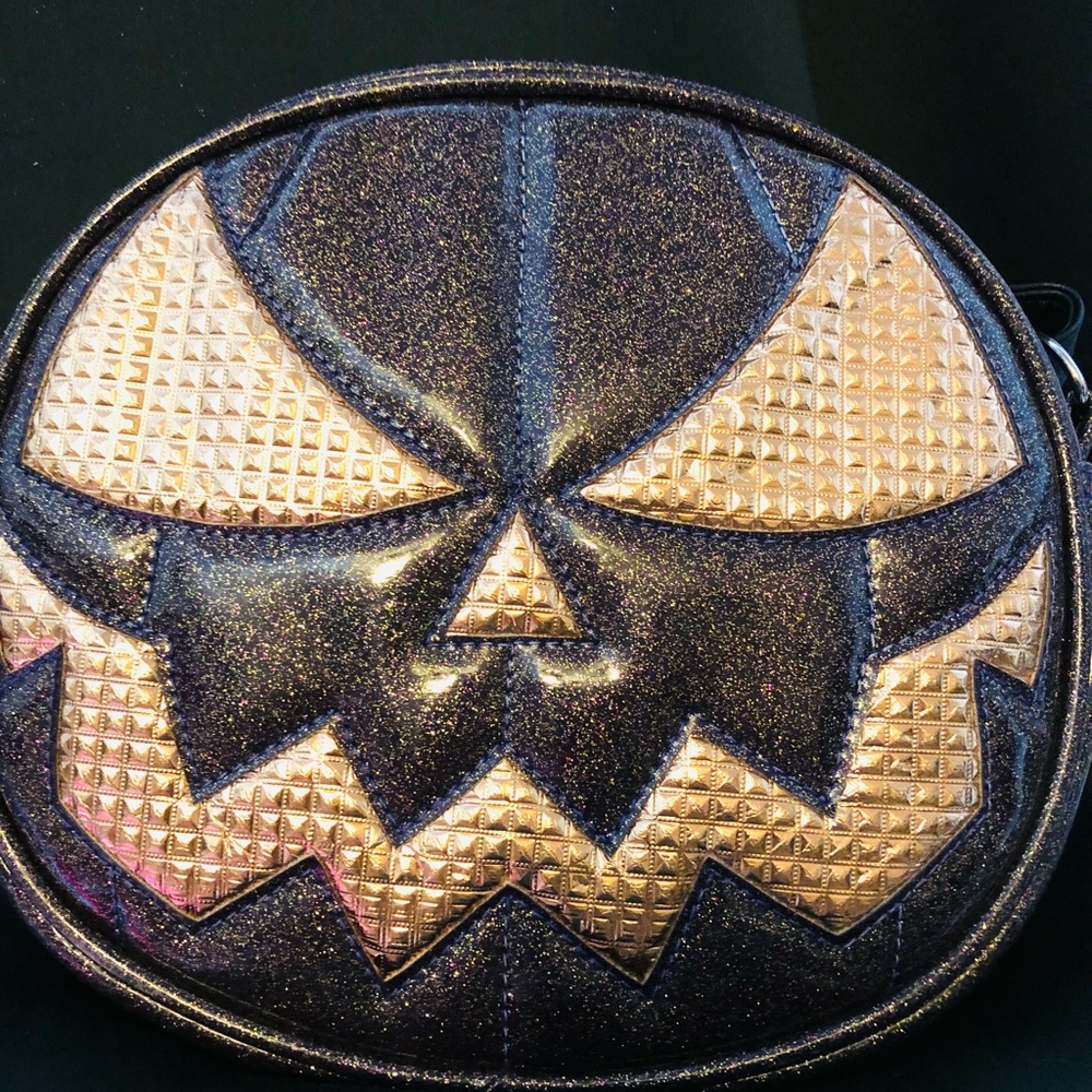 RESERVED FOR COLLEEN DO NOT BUY